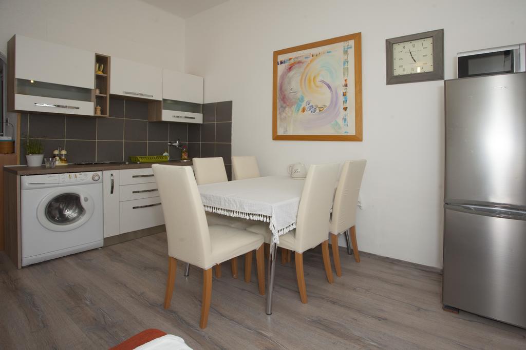 Apartment Kavado Split Exterior photo